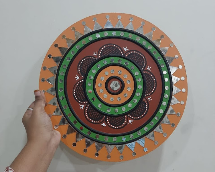 Handpainted Lippan Art Wall Hanging on Round MDF DIY Kit