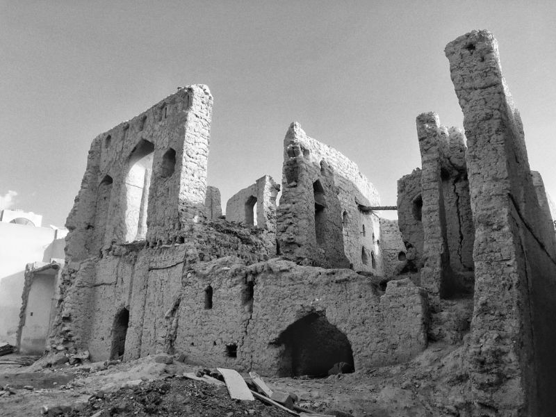 Ruined houses in Nizwa