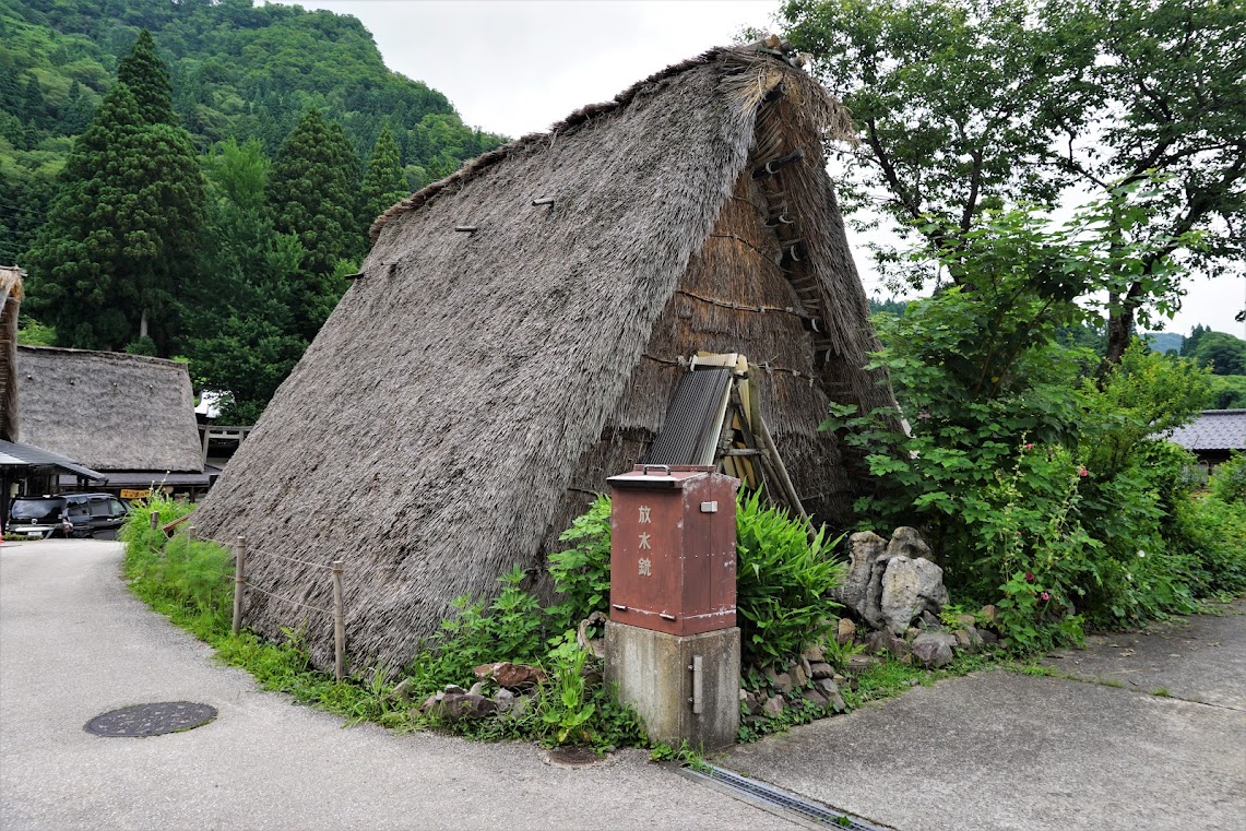 合掌造り家屋の原型と言われる 現存唯一 の 原始合掌造り 日本秘境探訪