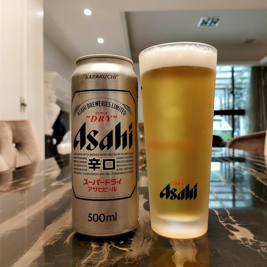 朝日啤酒辛口經典組 - 啤酒杯 - 倒滿啤酒