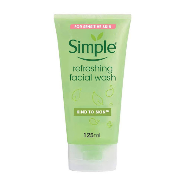 Sữa rửa mặt Simple Refreshing Facial Wash