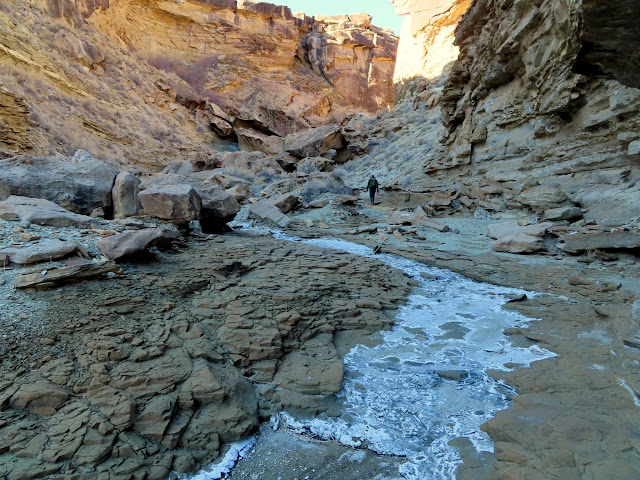 Approaching the boulder jam