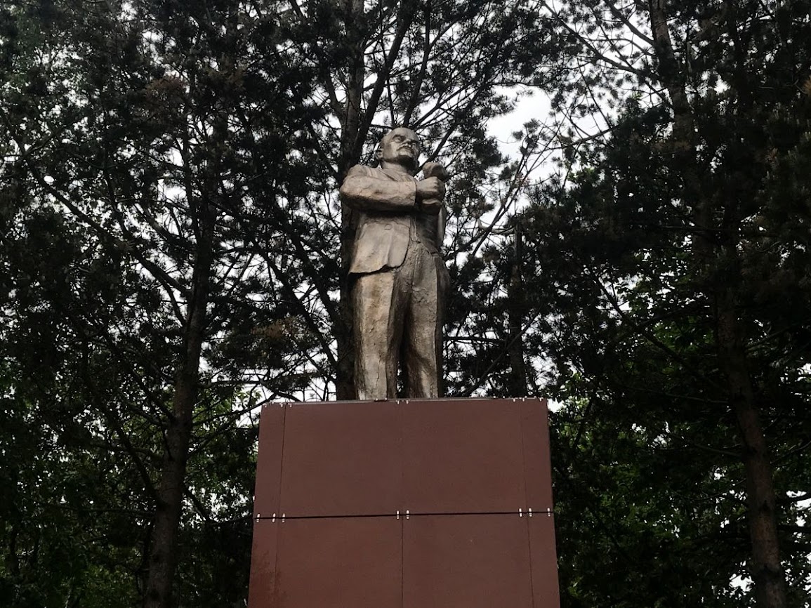 Lenin statue in Yelizovo kamchatka 