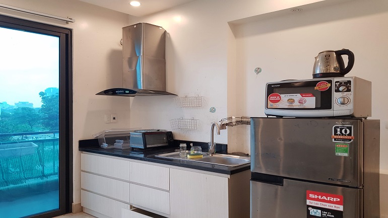 Balcony studio apartment with nice view in Trinh Cong Son street, Tay Ho district for rent