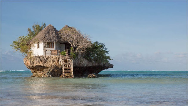 The Rock, um restaurante no meio do mar