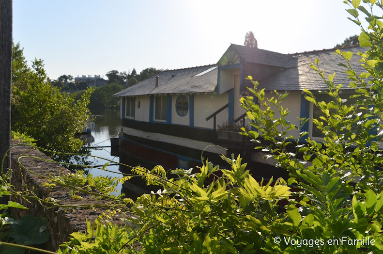 Bords de l'Erdre, Nantes - bateau lavoir