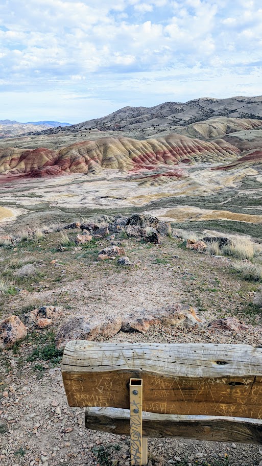 Guide to Visiting the Painted Hills - example view from The Carroll Rim Trail