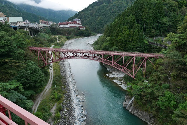 黒部峡谷鉄道