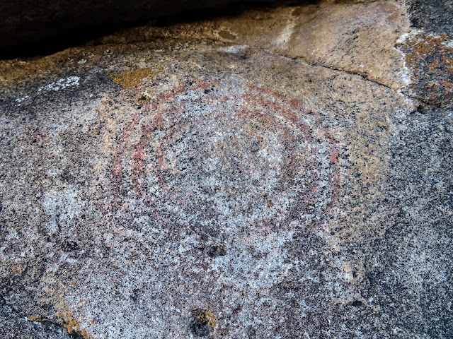 Shooting Gallery petroglyphs with red pigment