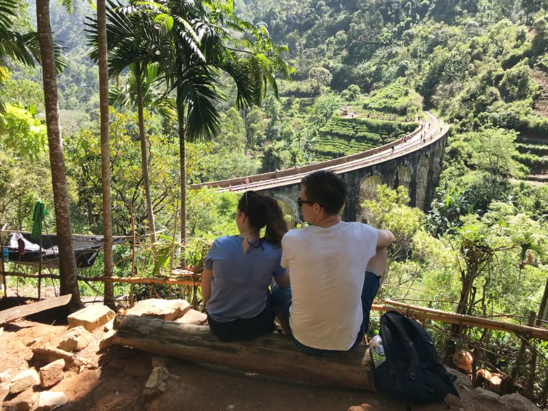 Staring at the Nine Arch Bridge ella sri lanka