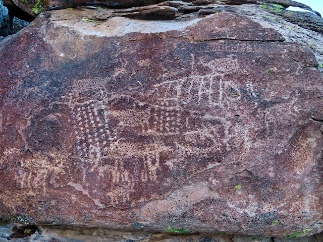 Mount Irish petroglyphs