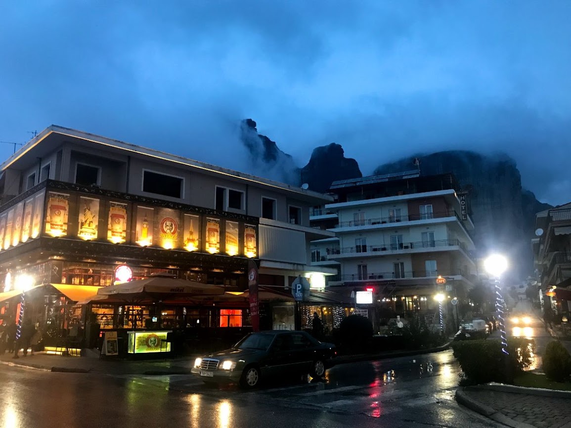 kalabaka and meteora at night 