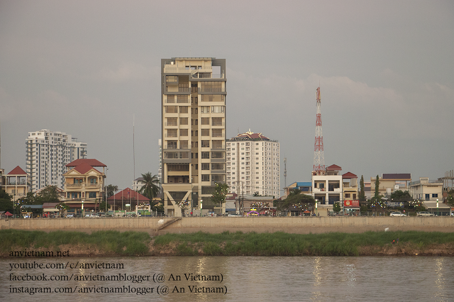 Tổng hợp các quốc gia và vùng lãnh thổ miễn thị thực du lịch hoặc miễn thị thực du lịch có điều kiện cho công dân Việt Nam