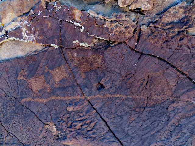 Archaic petroglyphs