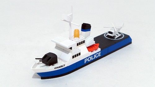 BARCO POLICÍA
(CHARLY)