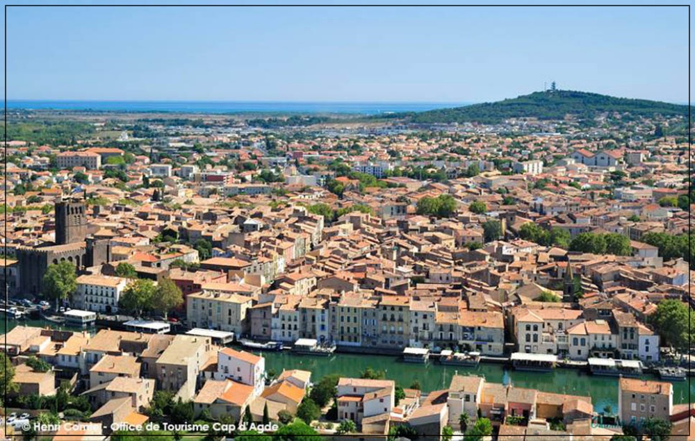 Cap d'Agde, onde o nudismo é obrigatório