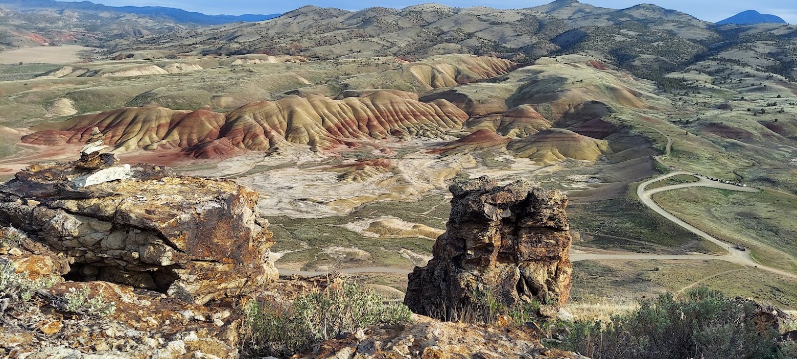 Guide to Visiting the Painted Hills - example view from The Carroll Rim Trail