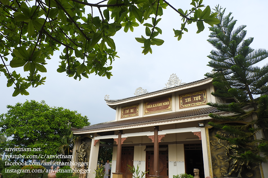 Chùa Khánh Ninh, cửa thiền tĩnh tại giữa thôn quê Cần Giuộc