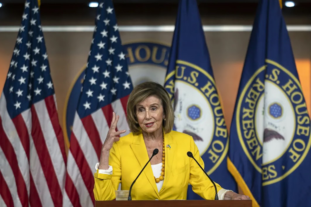 Chuyện trong tuần: Bà Nancy Pelosi “dancing” nguy hiểm ở eo biển Đài Loan -  https://vietquoc.org