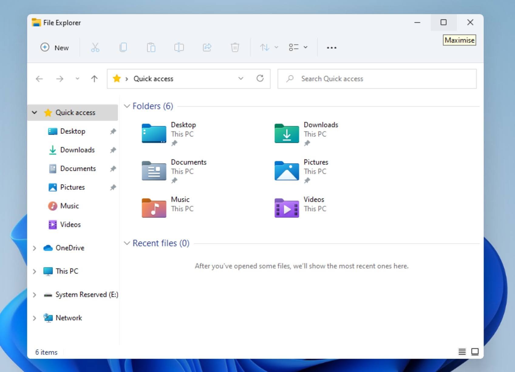 Try to hover the mouse pointer over the window's maximise button again, the small screen for snap layouts no longer displays.