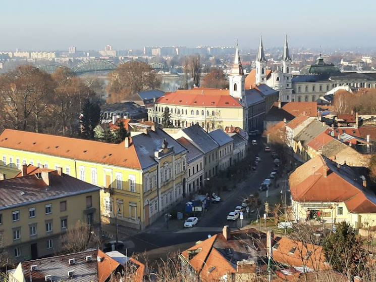 Города Венгрии и их купальни зимой