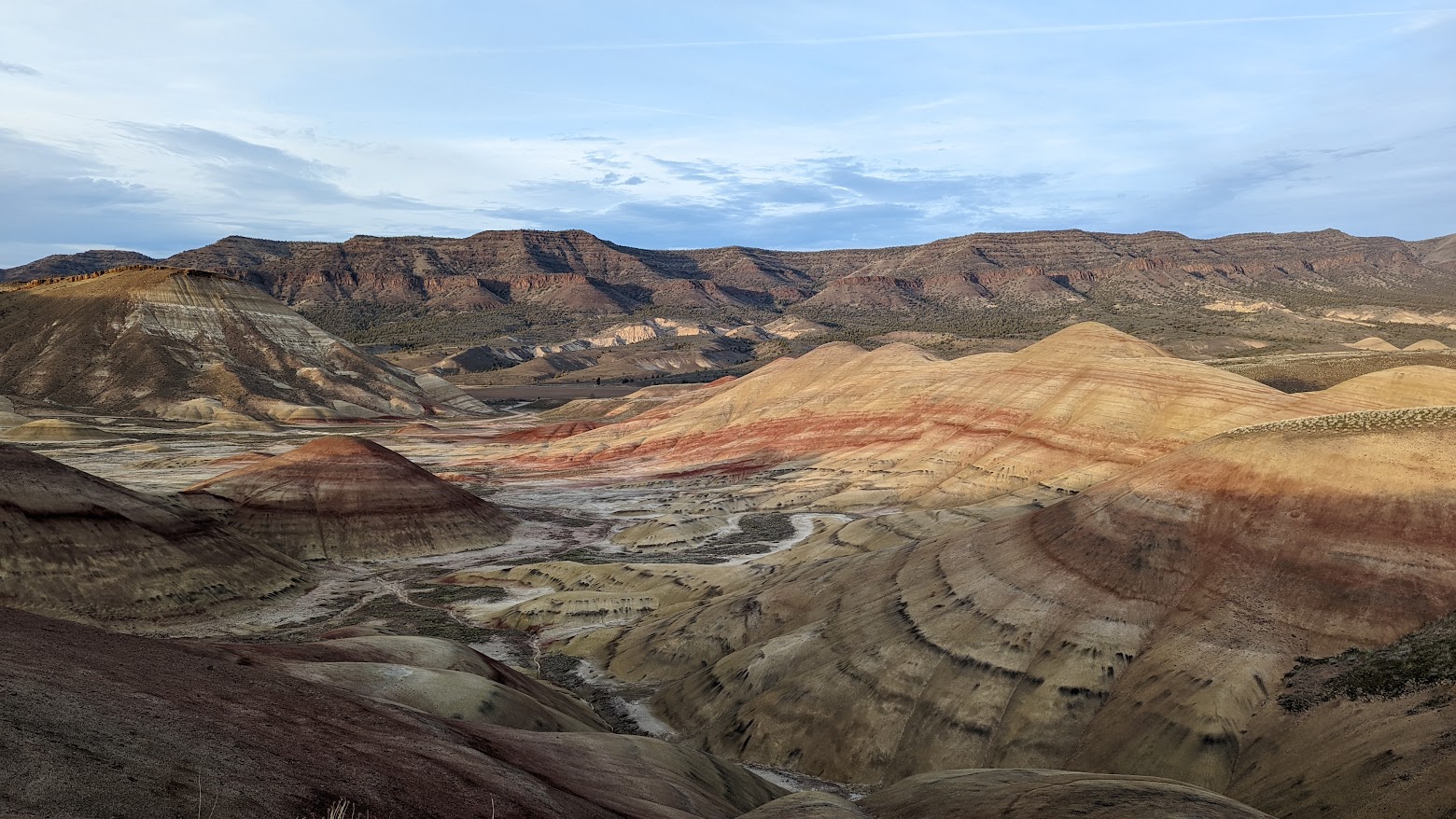 Guide to Visiting the Painted Hills - example view from Painted Hills Overlook