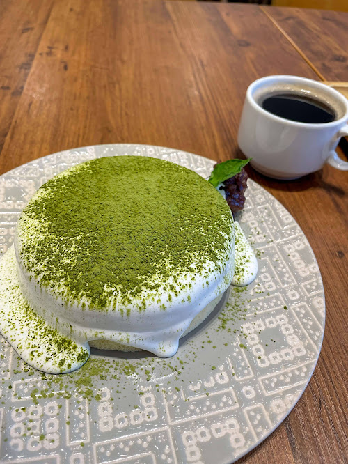 抹茶パンケーキとコーヒー