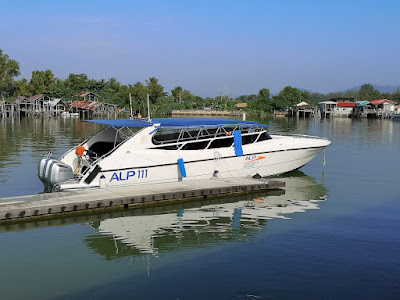 Cruise onboard a convenient 2/3-engine speedboat to Phang Nga Bay