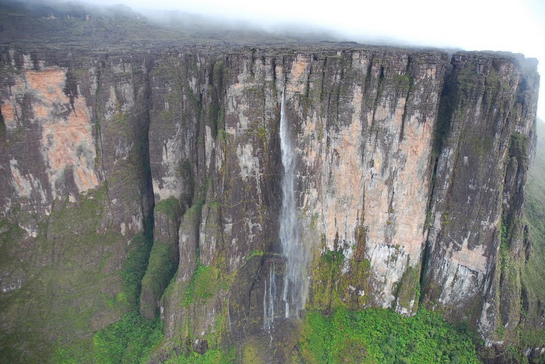 Tepuis, as montanhas de topo planos da Venezuela