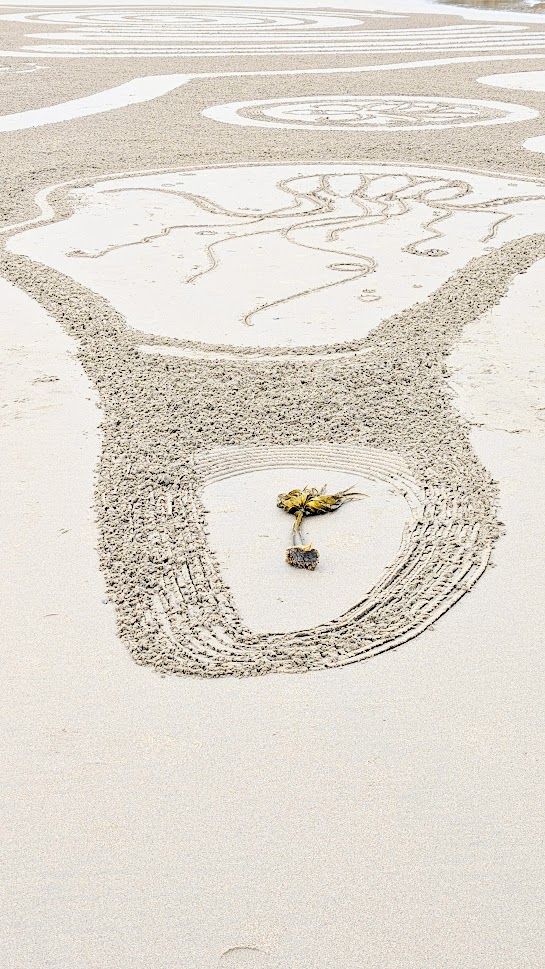 Circles in the Sand at the Oregon Coast at Face Point Scenic Viewpoint in Bandon, draw from June 17 2022