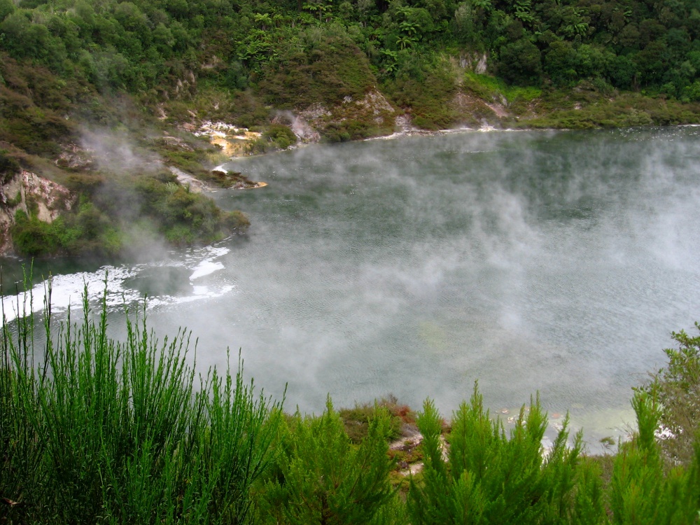 Frying Pan Lake, a maior fonte termal do mundo