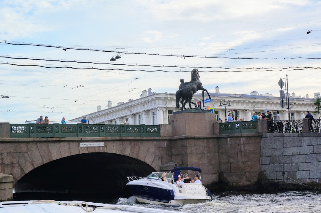 "Поехали в Питер, я хоть на метро покатаюсь!" Нет худа без добра дубль два.