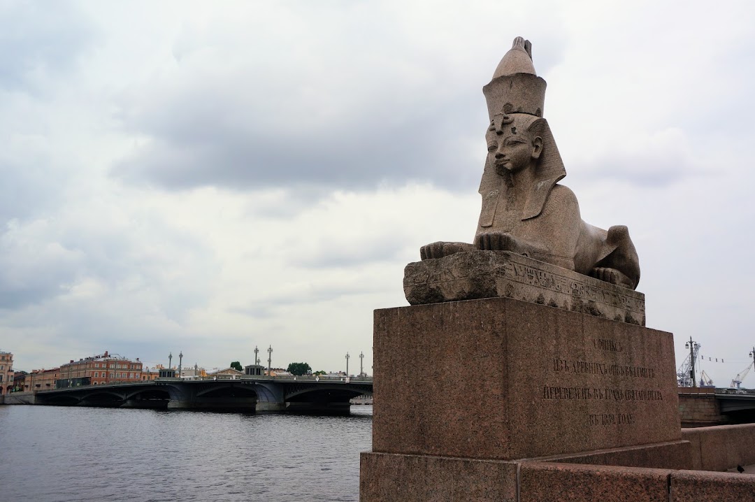 "Поехали в Питер, я хоть на метро покатаюсь!" Нет худа без добра дубль два.