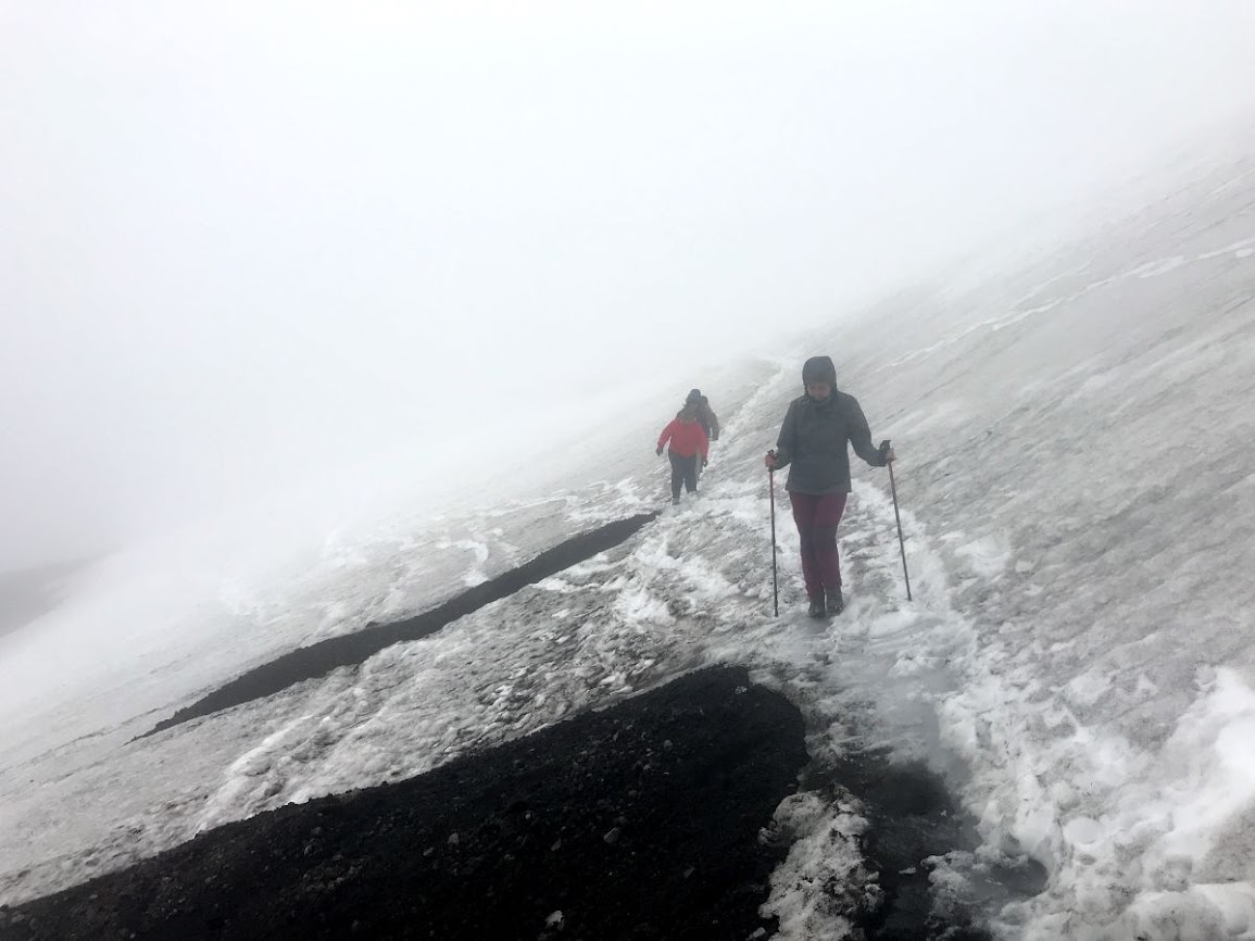 trekking nalychevo national park kamchatka Trekking through the fog 