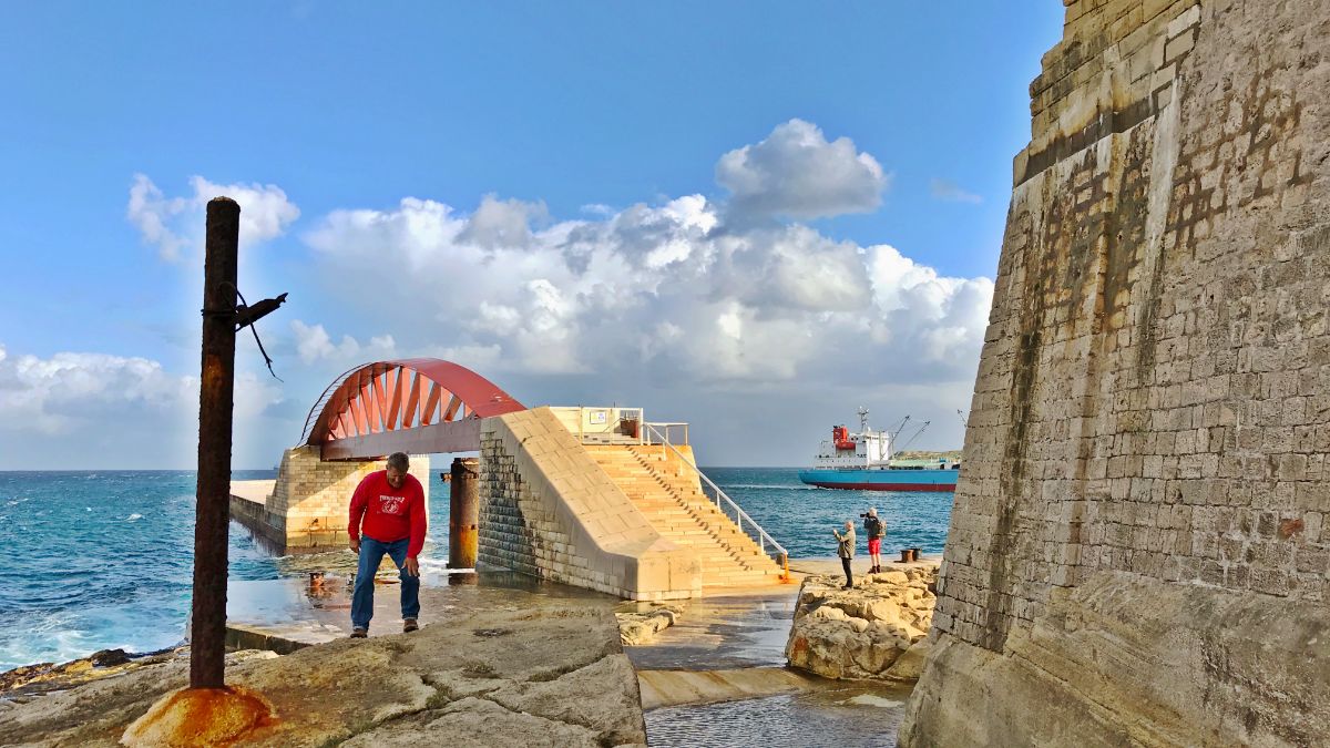 valetta malta breakwater brdige from under st elmo fort