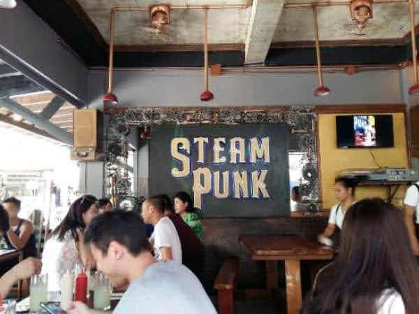 Steampunk Boracay Bite Club Burgers / Férias Boracay