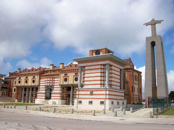 Cristo Rei Almada