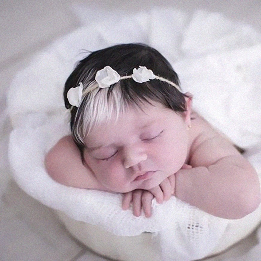 Extremely Adorable Moments Of Newborn Babies