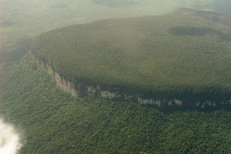 Tepuis, as montanhas de topo planos da Venezuela