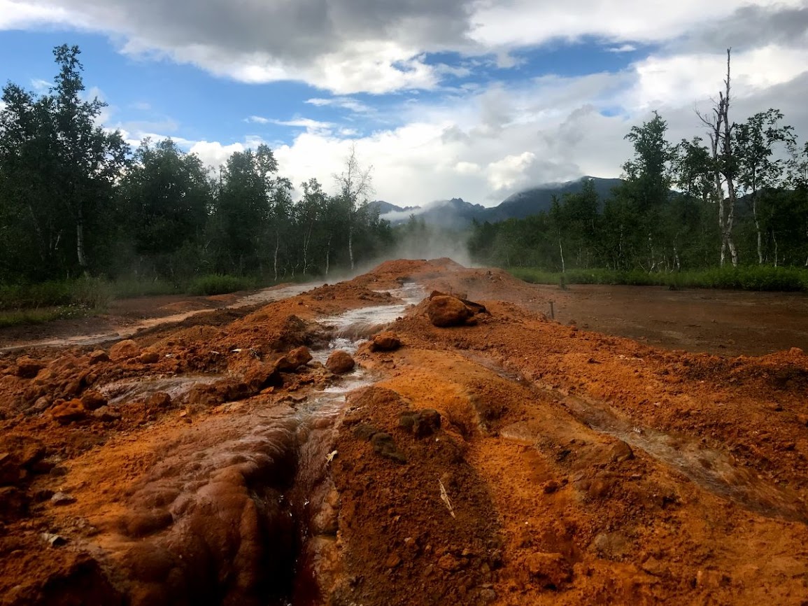 trekking nalychevo national park kamchatka geothermal activity hot springs 