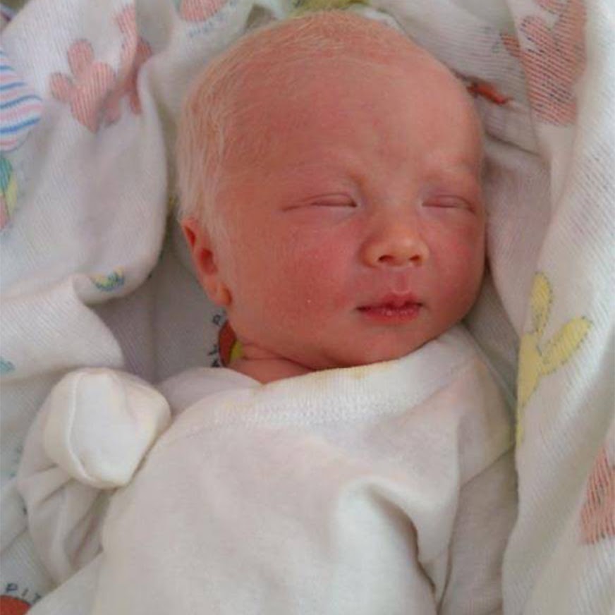 Baby Born With Striking White Hair And Mom Couldn’t Be Prouder