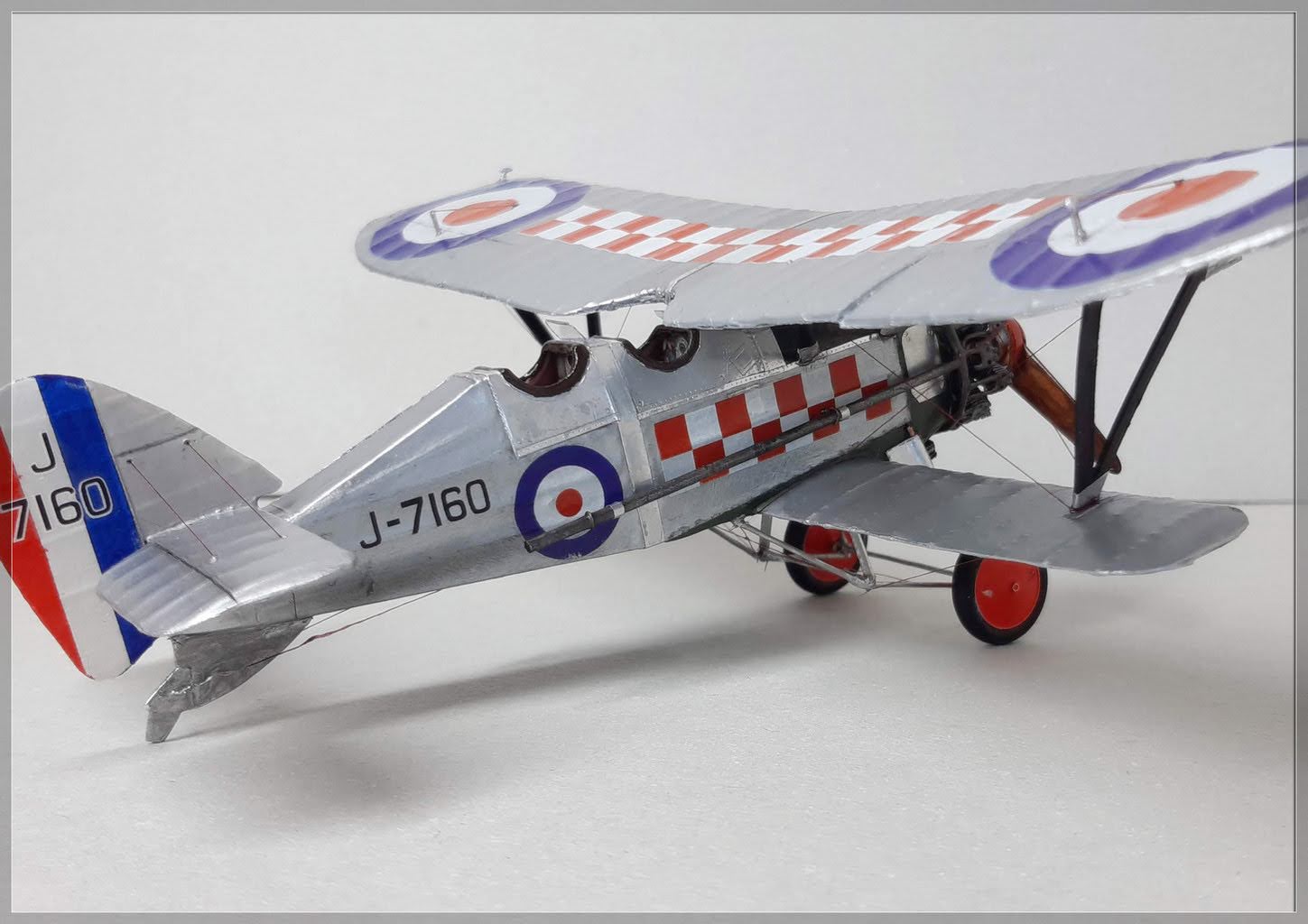 [Vitrine concours "Les avions école "] Scratch: Armstrong Witworth Siskin IIIDC 1/48 AM-JKLWuZk77TMCRpaQ3BZBdO_Nn-vY0SoUiBD9iu-1E3y2H9L0irJIo6_oFDqgfe_ZlhMR8IGXSj3Lv3Z9SmWM-eKlB4HtPyB4dyp2z8hO5dE-3-yjhUXpEECkMkUVoq9CrIdjSzyDXxOsAmR9bRt6Qg6o1=w1449-h1024-no?authuser=3