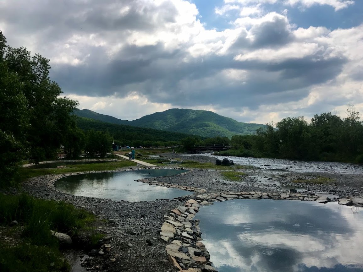 Malky hot springs yelizovo kamchatka 