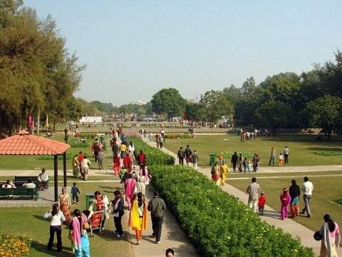 chandigarh tourist place information