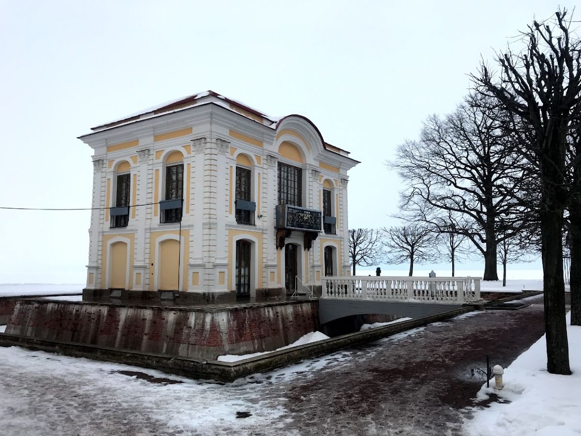 peterhof palace Hermitage by the shore