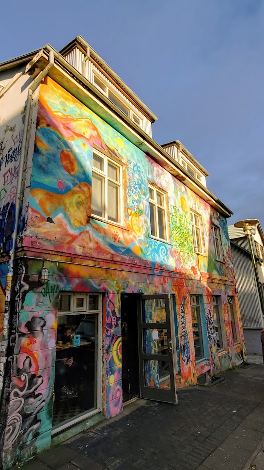 In Reykjavik Iceland, head for the building smothered in rainbow spray paint for the locals' tip for the best snúður (cinnamon buns) in town. Brauð & Co is known for their tasty sourdough bread, delicious cinnamon rolls and assorted pastries from organic ingredients.