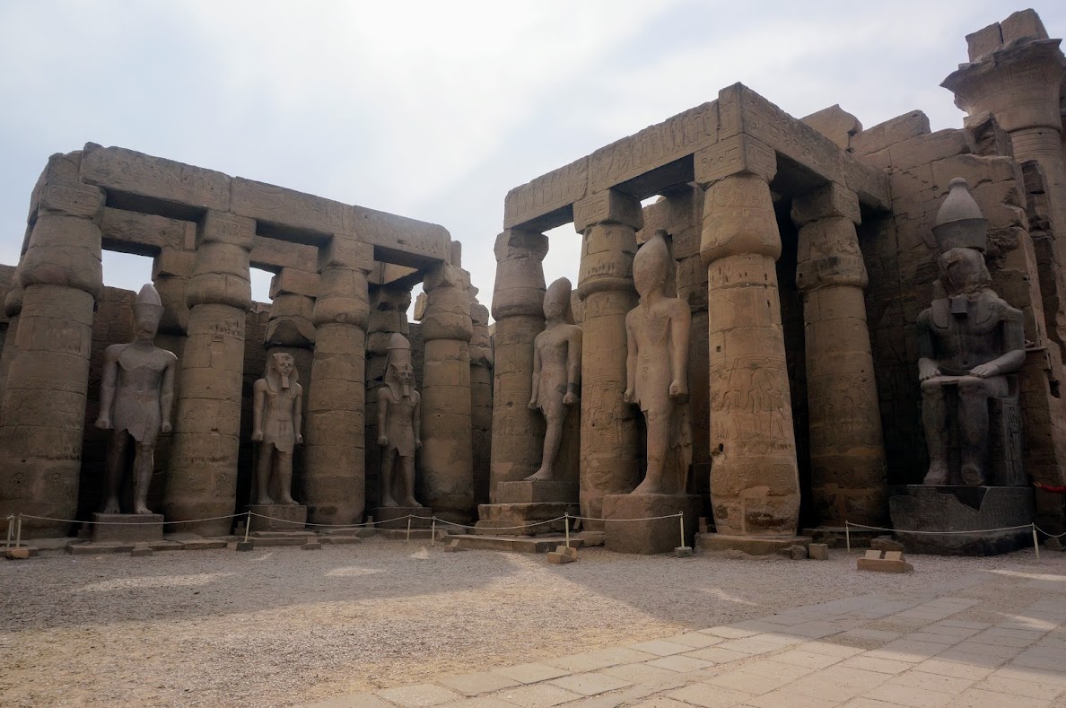 Фараоны, пустыни, пирамиды, гробницы! Египет в январе 2022 года.