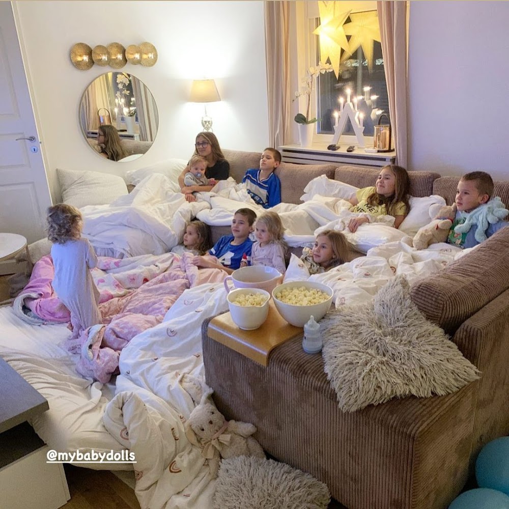 Woman Told She'd Never Be Able to Fall Pregnant Now Has 10 Kids