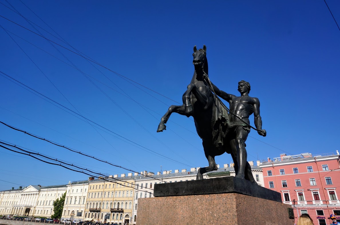 "Поехали в Питер, я хоть на метро покатаюсь!" Нет худа без добра дубль два.