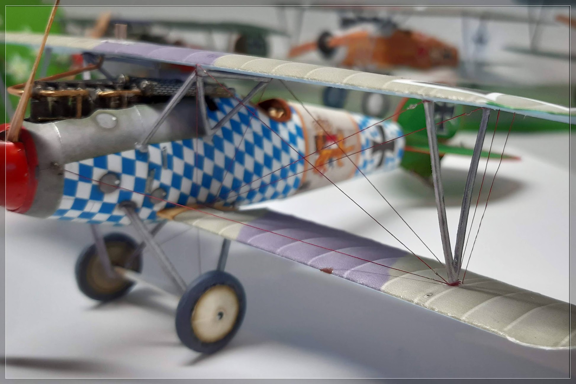 [?] 1/48 - Albatros D.Va  Jasta5   Kurt Wolff  (papier)   AM-JKLXdyFphlGYXwhOZunVq0yay8UfJzOWGfODDvtoE9GBHM1Mi94cQ_NbmfJSqaJLTY_gg0hj3KzcaXwsDFSWG36dwj9FC3tJmJ4EJVvBZfT1RfsmNYYAPxc1ERxZjp88o2FUG4liACd4zifYz6HgP74oMyQ=w1946-h1298-no?authuser=0